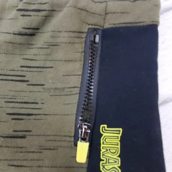 18m Boys JURASSIC WORLD Dinosaur Tshirt and Shorts Set Summer Boy - Picture 6 of 11